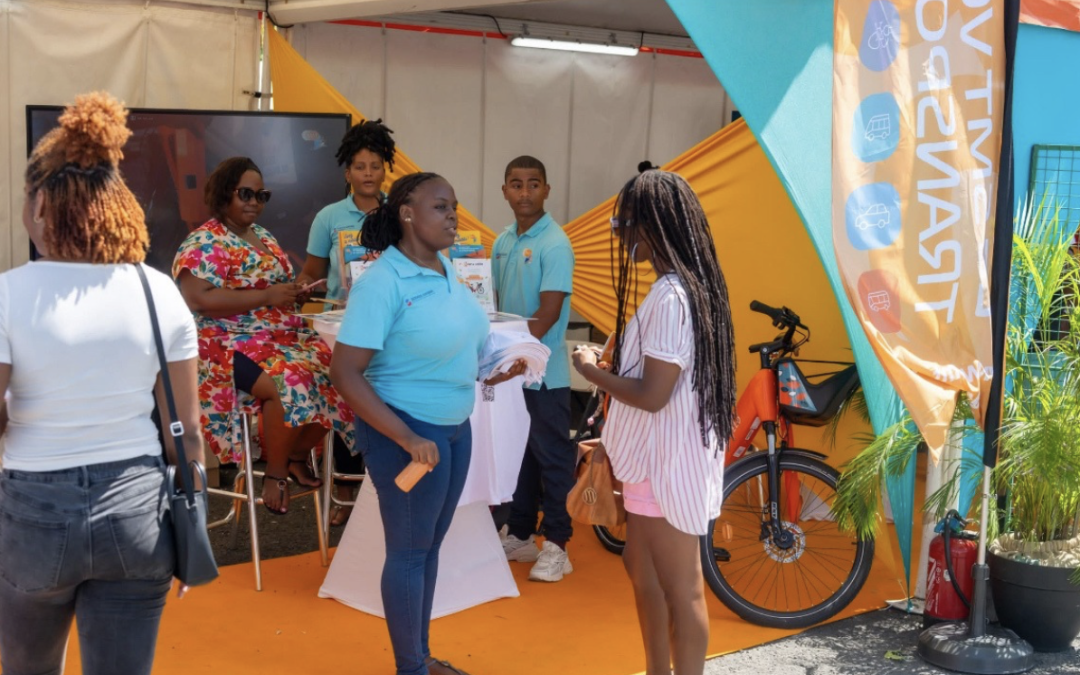 𝗟𝗲 𝗦𝗠𝗧 𝗽𝗿𝗲́𝘀𝗲𝗻𝘁 𝗮̀ 𝗹𝗮 𝗖𝗮𝗿𝗹 𝗗𝗮𝘆 𝗮̀ 𝗦𝗮𝗶𝗻𝘁𝗲-𝗔𝗻𝗻𝗲