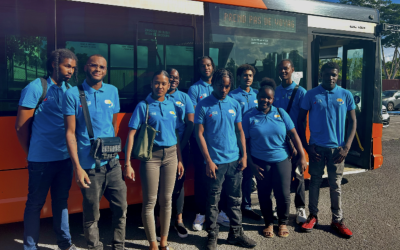 La nouvelle promotion 2025-2026 de nos jeunes 𝐀𝐦𝐛𝐚𝐬𝐬𝐚𝐝𝐞𝐮𝐫𝐬 𝐝𝐞 𝐥𝐚 𝐌𝐨𝐛𝐢𝐥𝐢𝐭𝐞́ est officiellement sur le terrain